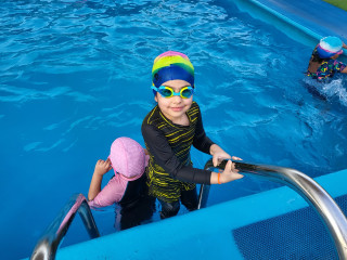 hfc-swimming-kids-2